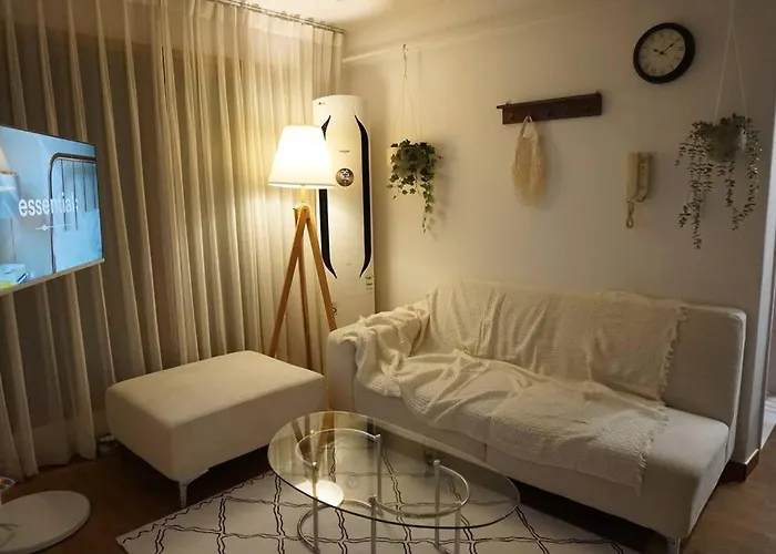 Apartment Ou House